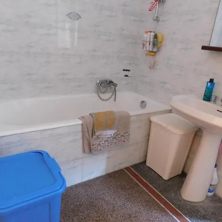 Da Due Passi Da Mare Genua